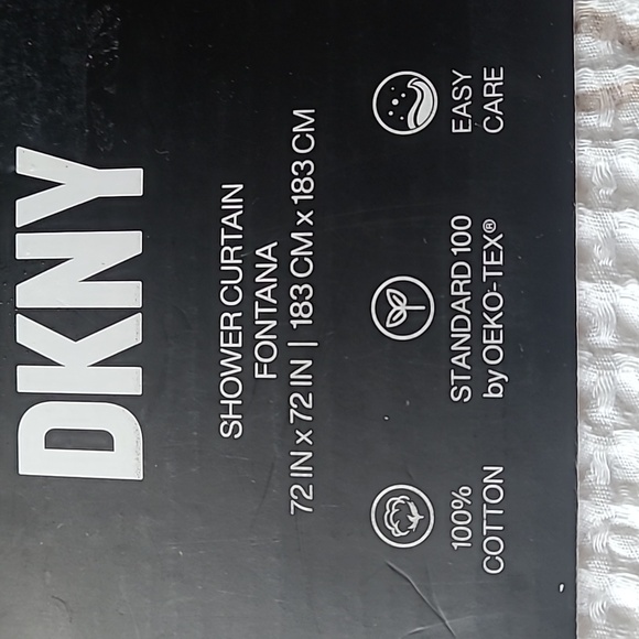 🚿 DKNY Shower Curtain - Picture 6 of 7